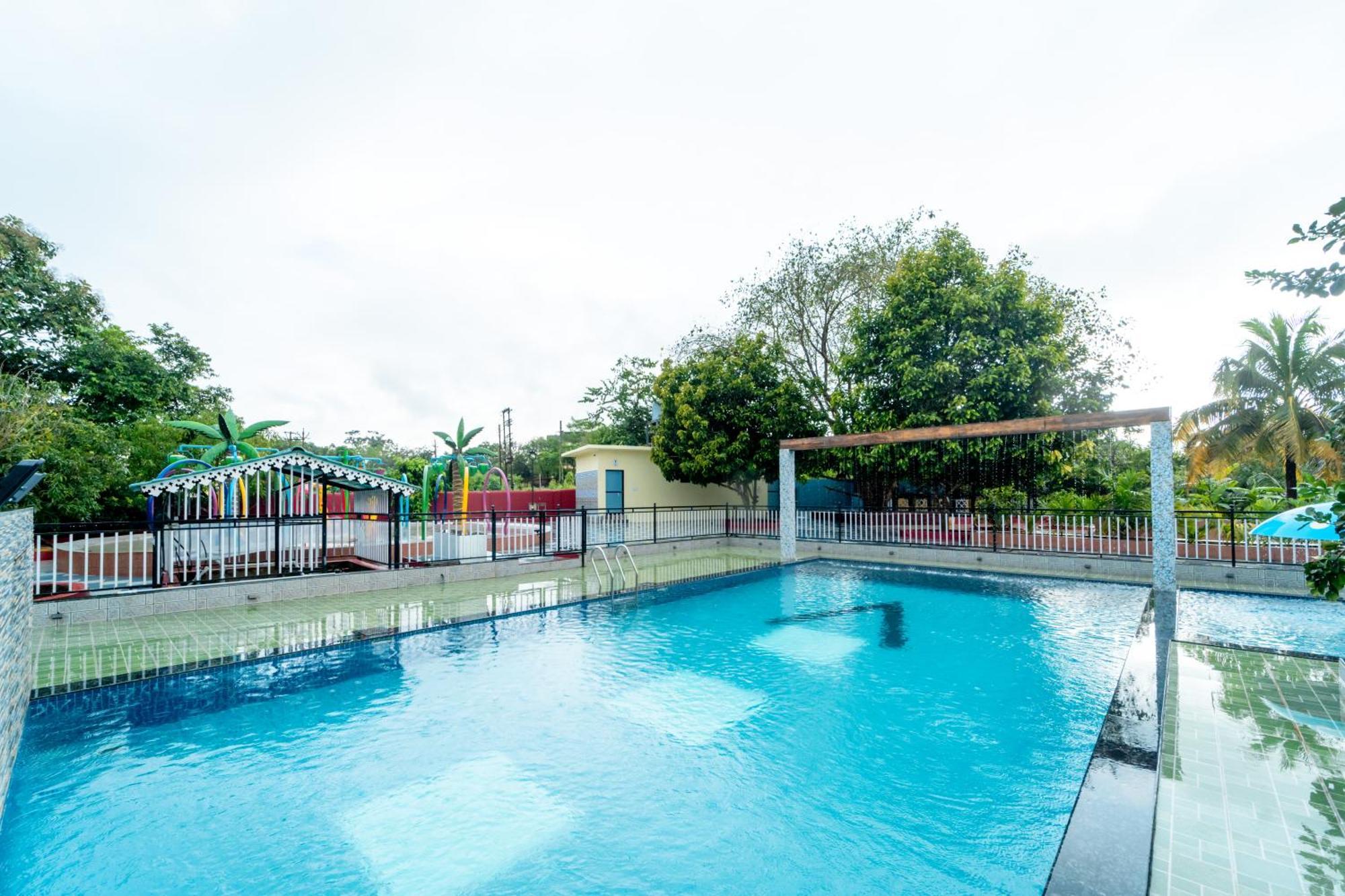 Treebo Green Village Resort - Goa Maneri  エクステリア 写真